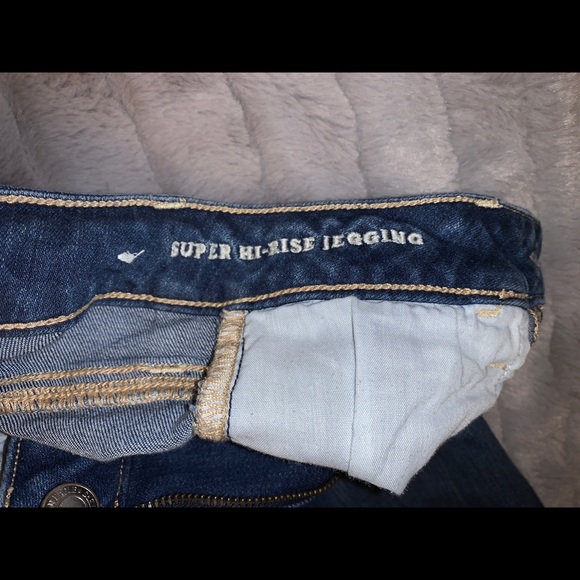 American Eagle ‘Super High-Rise Jegging’ - Picture 3 of 4